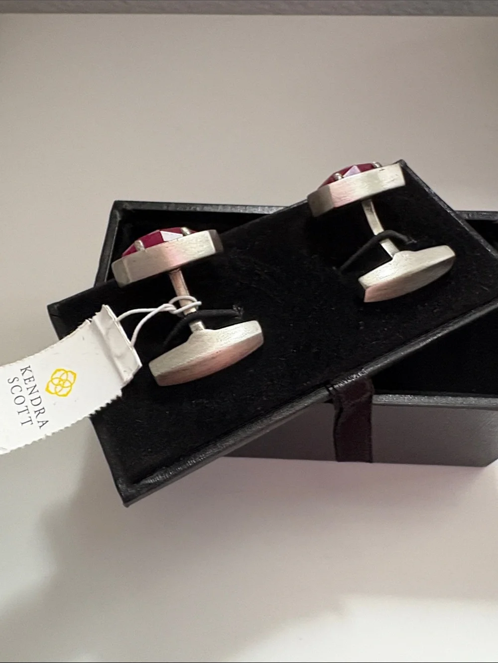 NWT [Kendra Scott] Elijah Faceted Red w/ Vintage Silver Tone Cufflinks — RARE!